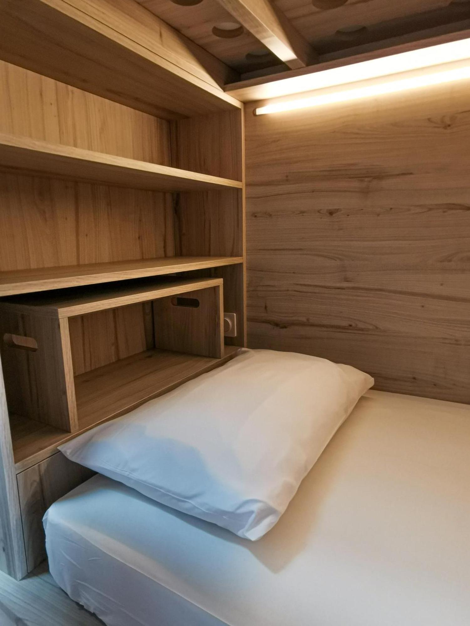 Bloom Hostel Bar & Garden Bordeaux Ngoại thất bức ảnh