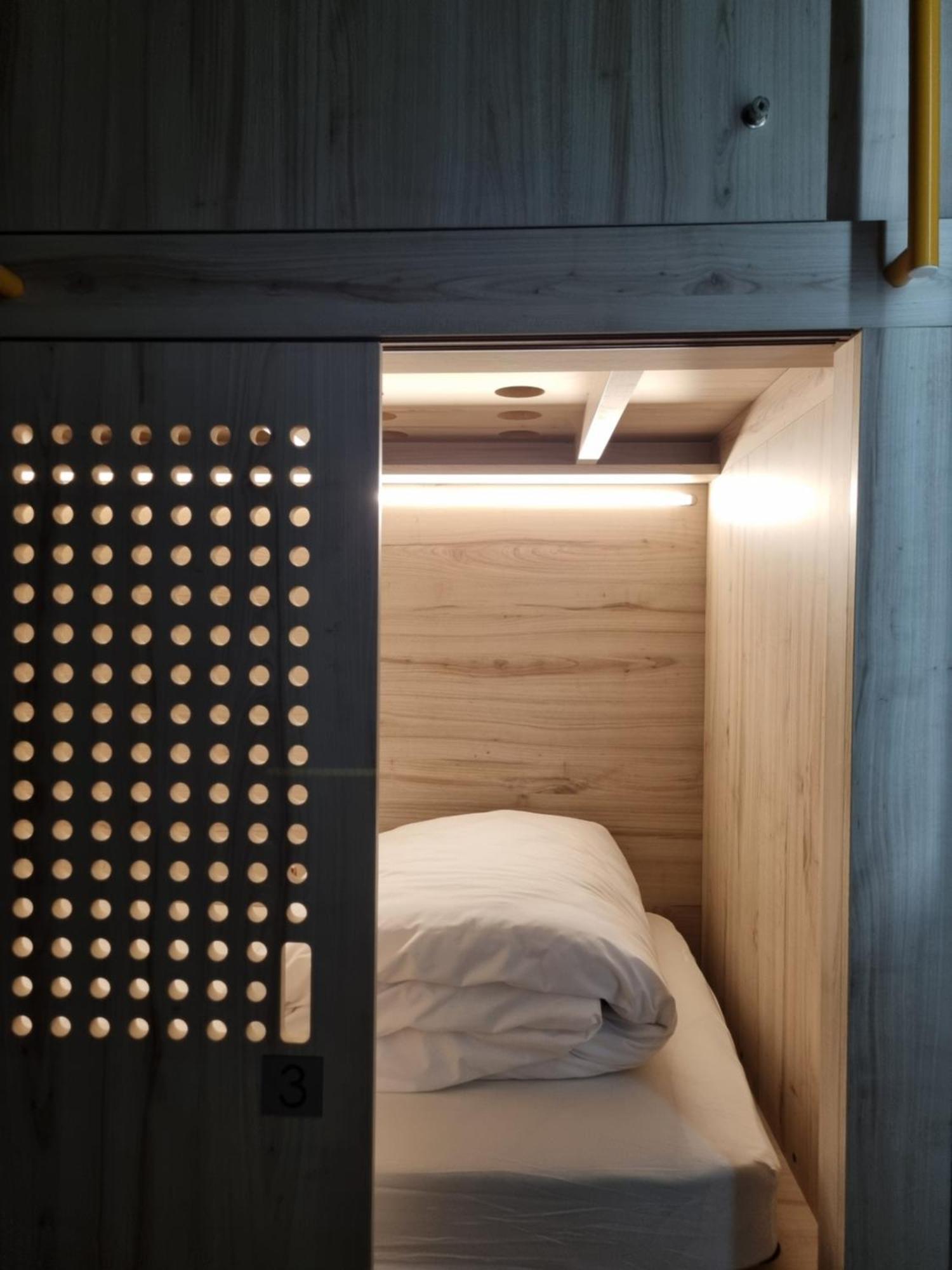 Bloom Hostel Bar & Garden Bordeaux Ngoại thất bức ảnh