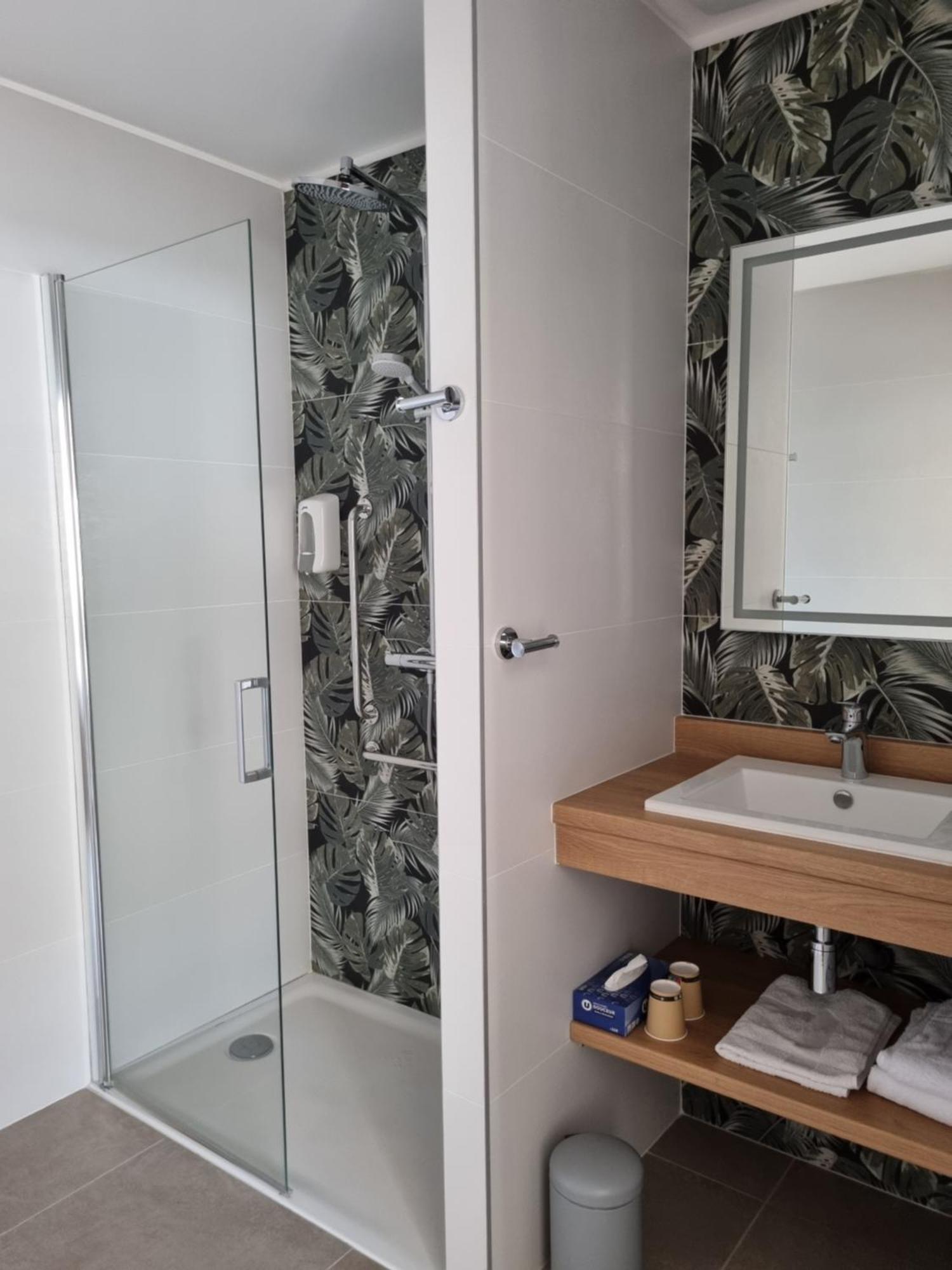 Bloom Hostel Bar & Garden Bordeaux Ngoại thất bức ảnh
